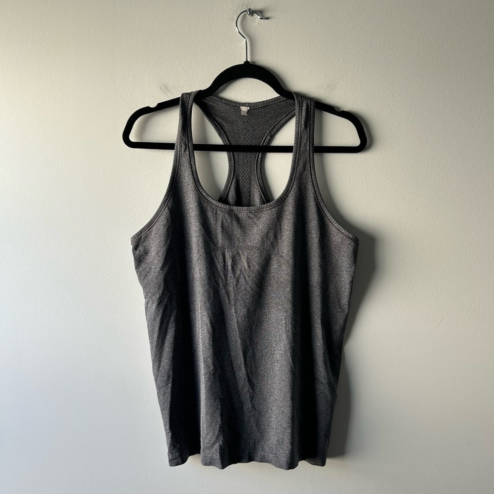 Lululemon grey sleeveless athletic top